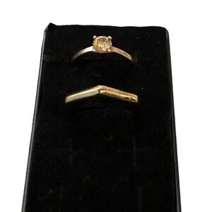 5/$25 Set Of 2 Gold Tone Rings Size 9.5 & 10
